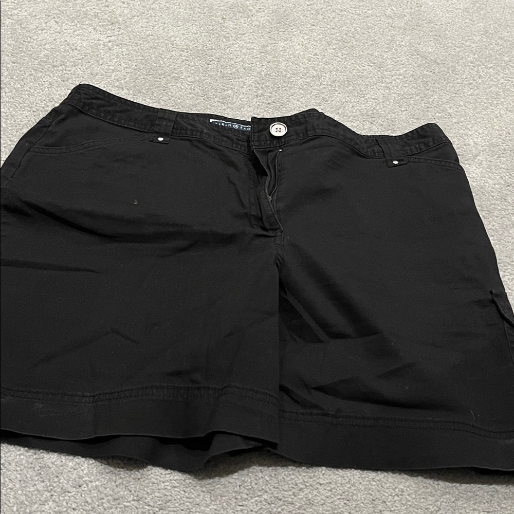 Karen Scott Women's Classic Black Shorts